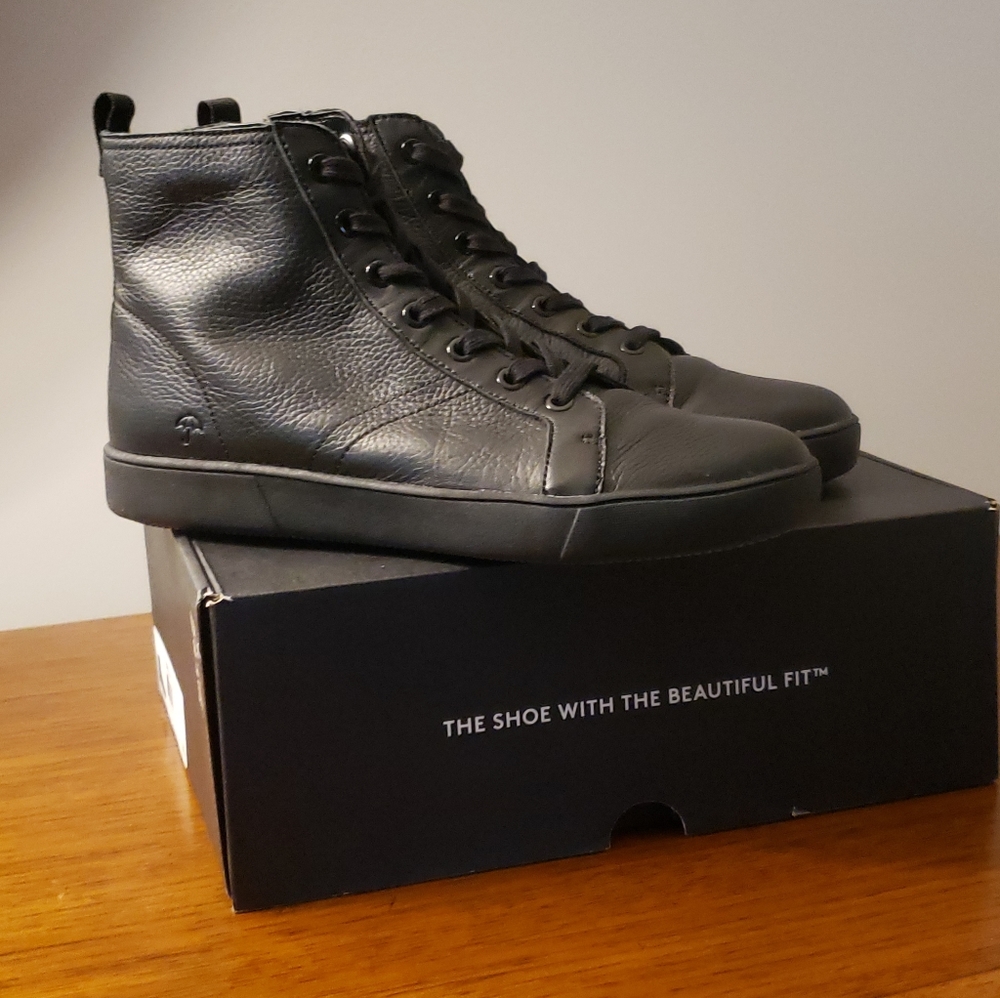 Like New Naturalizer MORRISON HIGH TOP SNEAKER
